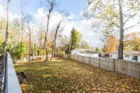 Thornton Place-Fenced Yard-Great Neighborhood-Close to IU Hotels near Indiana University Bloomington