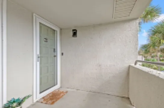 Light, Airy Luxury Condo Steps from Private Beach