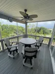 Beachside Breeze! 5 BR 3 BA beach paradise!