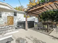 Historic Downtown Wake Forest Bungalow Hotels in Wake Forest