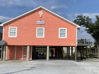 Hackberry Hooker - Private Canal