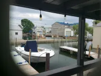 Beautiful Sandusky Bay house with private lagoon for swimming, kayaking ,boating