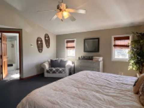 Everything You Need - Swim, Relax, Play Outside! 倫敦德里酒店