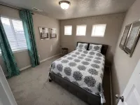 South Nampa Charmer Hotels near Lane Bryant