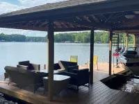 Gorgeous New Waterfront Lake House