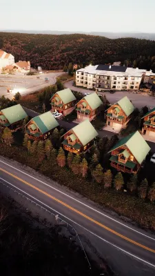 Cozy Cabin Retreat w/ Private Hot Tub NEAR SLOPES