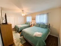 2BR 2 1/2 BA - 10 min. to N. Myrtle Beach Sports Park, Beach & LR Waterfront 리틀 리버 빌리지 쇼핑센터 주변 호텔