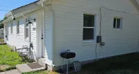 Small  charming 1 bedroom duplex in Elko's tree streets neighborhood Hotel dekat Northeastern Nevada Museum