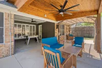 Keller's Charm by Bear Creek Park - Pool, Fire Pit, 4Br Hotels in Keller