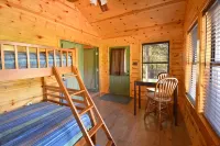 Beautiful secluded cottage with gated privacy.