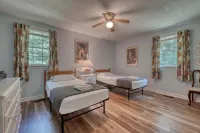 Peaceful Cottage w/Hot Tub in Appalachian Mountains - Near Fishing and Trails!