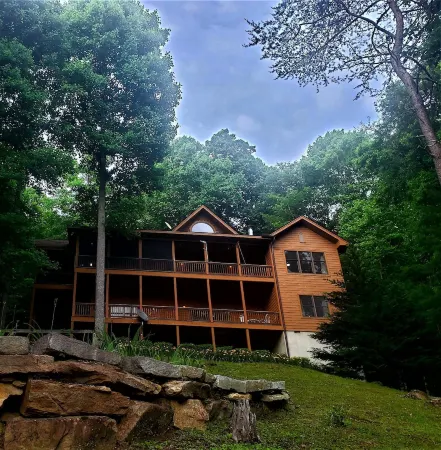 Elegant Lake Front Home with Breathtaking Views in the Heart of Appalachia.