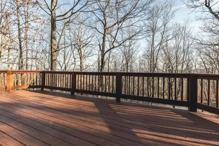 4 BR cabin mins to trails & breweries pets welcome