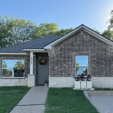 Waco's Brick Beauty! 0.7 miles to Magnolia Market, 1.1 miles to Baylor!