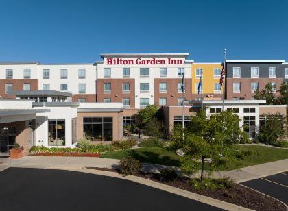 힐튼 가든 인 안 아버