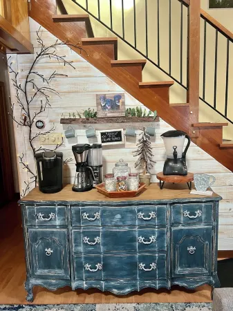 Peaceful tranquil cozy home tucked away in Madison