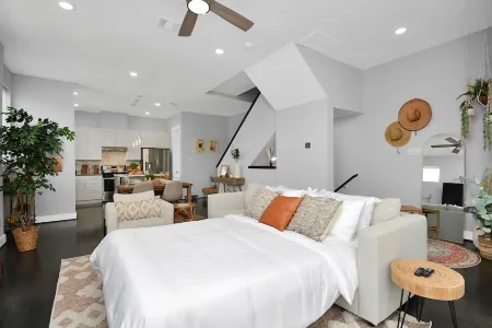 BOHO RETREAT • Central • Pet Friendly • Free Prkg Отели рядом с достопримечательностью «Хьюстонский университет»