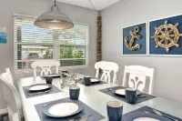 4BR Home w/ Private Dock and Fenced Backyard and Firepit. Minutes from the Beach
