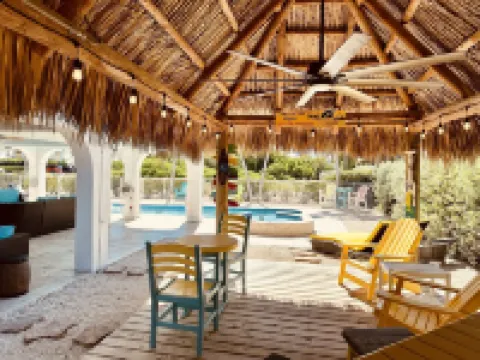 Beachfront Home  Pool/Tiki/Dock