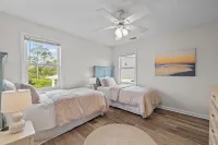 *Heated Pool Oasis* Oceanside * Standalone Beach House * Centrally Located*