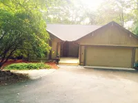 Awesome Mountain Home Get- Away- Connestee Falls- Hiking, Kayaking, Biking &mr