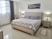 Beautiful OCEAN-VIEW apartment, right ON THE BEACH