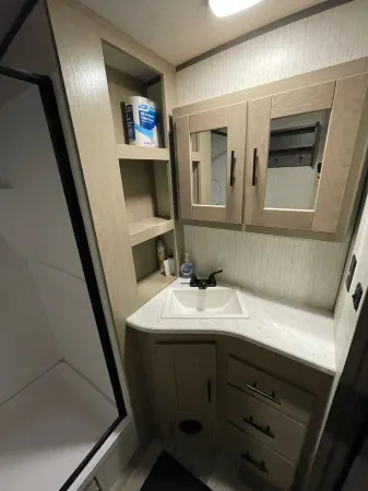 Peaceful, Quiet RV right near the beach @ Crystal Beach, Tx Отели рядом с достопримечательностью «Port Bolivar»