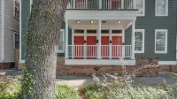 Savannah Historic District - Spacious & Affordable 3 BR near Forsyth Park