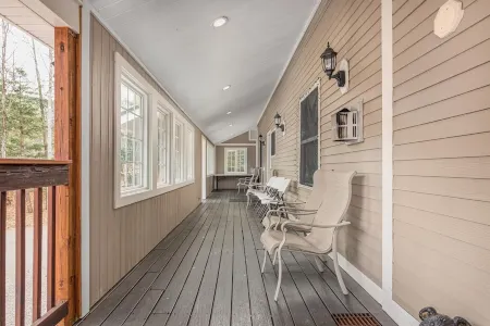 Bear Brook Lodge - Large house with pool