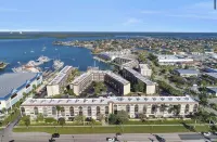 Welcome to Paradise. A Charming 2-bedroom Bay side condo on Marco Island.