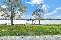 Lakeside Haven