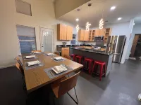 Charming 3-bedroom house in central Austin - Jacuzzi