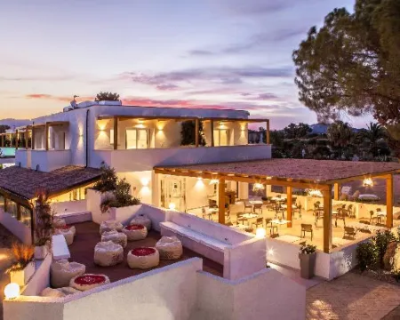 Noha Lifestyle Hotel - Adults Only プーラのホテル