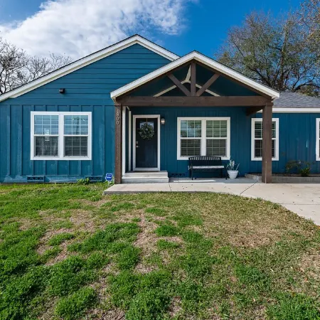 The Blue Bungalow- A NEW Listing!!