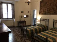 Nobleman holiday house in Tuscany with private swimming pool, A/C and Wi-Fi Hotels in Radicondoli