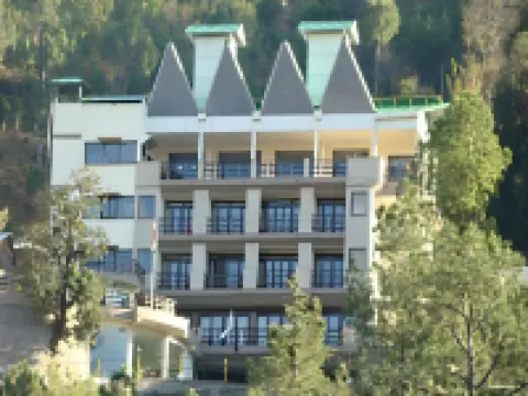 Flag House Resort