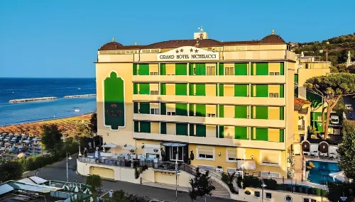 Grand Hotel Michelacci Hôtels à : Gabicce Mare