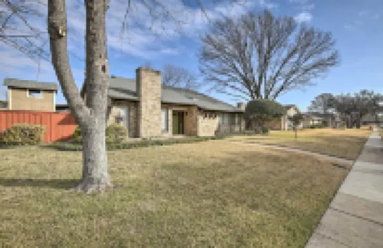 Tulane Modern Richardson Retreat w/ Pool & Indoor Hot Tub!