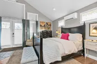 Urban Cottage Suite