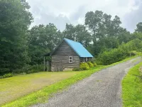 Cozy Bear Claw Cove - 2 Bedroom Cabin in the Heart of the Blue Ridge Mountains