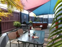 Central Studio Accommodation Hotels in Gladstone