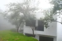 Pearwoods