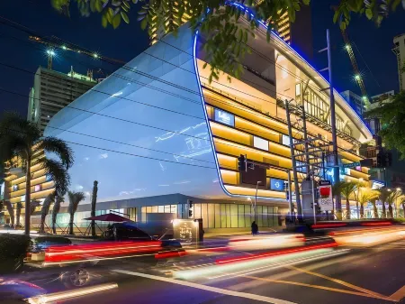 馬卡蒂河邊旅館