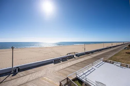 3 Bed/2 Bath Boardwalk Oceanfront at Ocean Beach