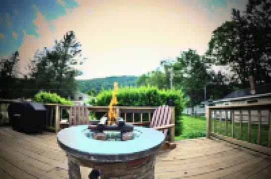 Your Sunny Bungalow Awaits!