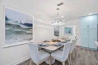 Tropical Oasis with Private Pool & Spa, Minutes from Siesta Key Beach! - مسبح خاص