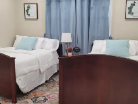 Luxury Suburban HideawayCome see why this is better than a hotel stay. 克拉克住宿飯店