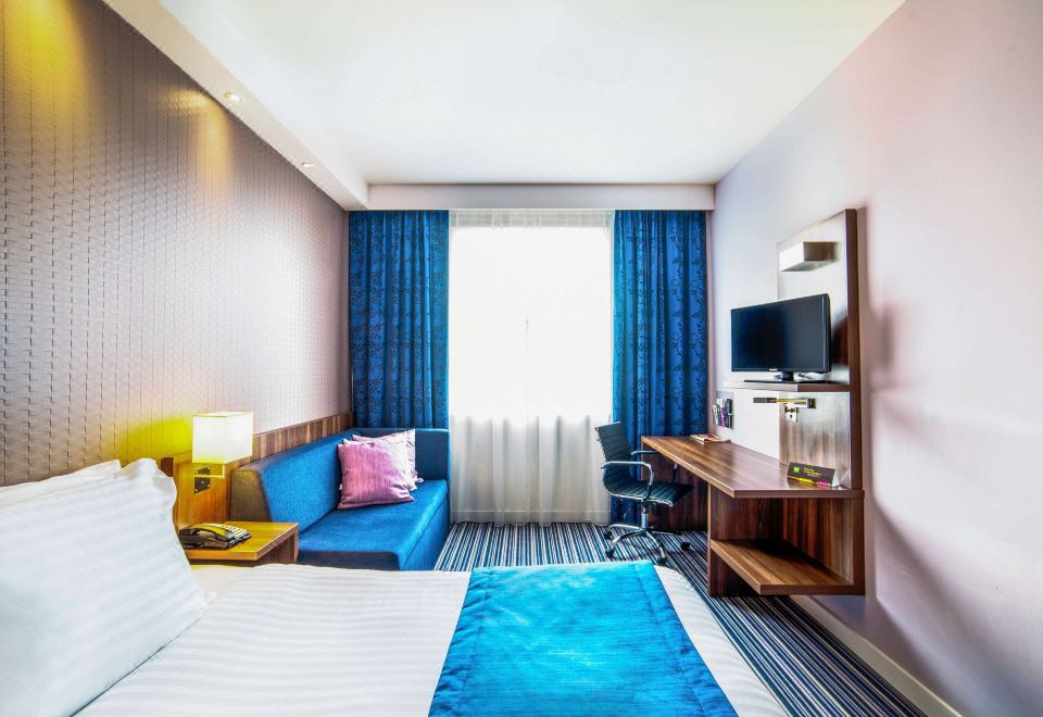 1. Ibis Sty..