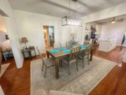 Villa Soaking Tub Private Backyard Downtown 長灘酒店