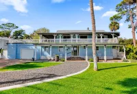 The Real McCoy: Historical Charm w/Pool, Views